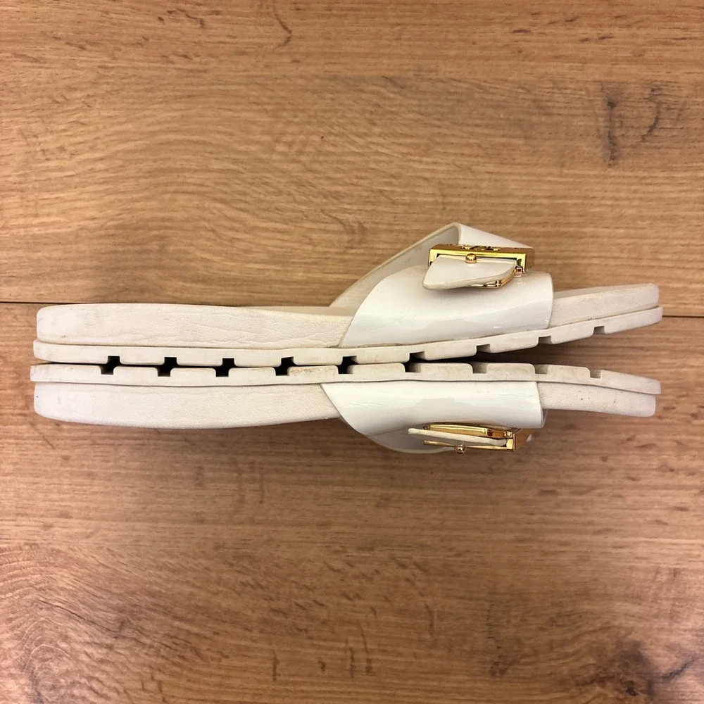 TORY BURCH Mellow Slide Sandals White Gold Metal Buckle Women Size 8 Flat Casual